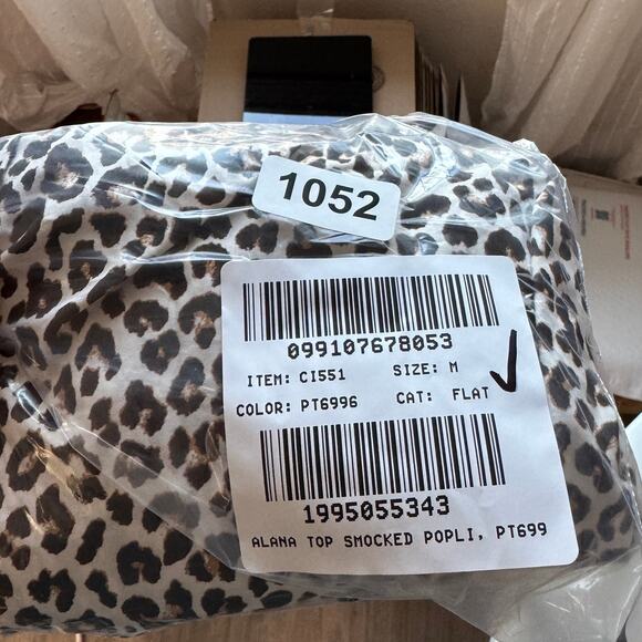 J.Crew Hyacinth Top M Tan Black Leopard Cotton Poplin Smocked Waist Sleeveless - Picture 6 of 6